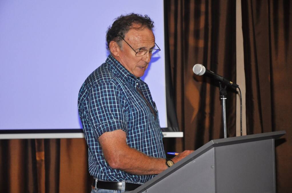Wybong landholder, Bruce Bates, speaking to Commissioners at the December 10, 2014 public hearing in Muswellbrook.