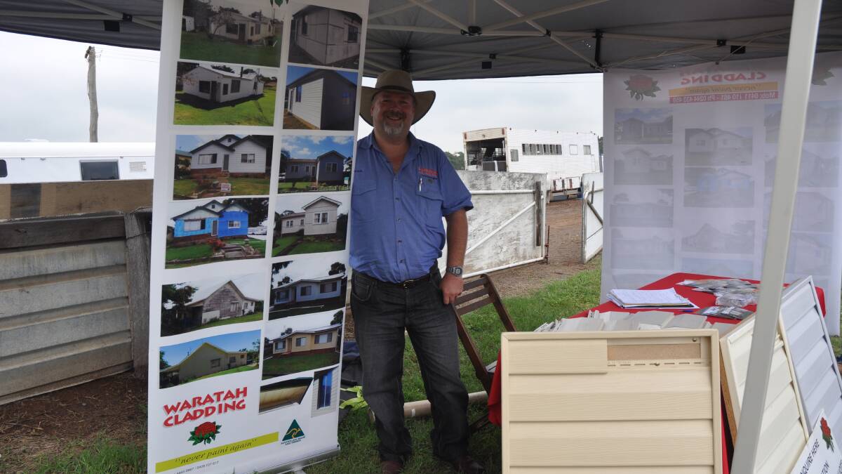 SHOW TIME: Waratah Cladding’s Paul Burton took time out to promote his wares at the Upper Hunter Show.