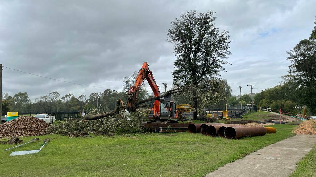 PREPARATION: Site works have begun for a new road bridge over Muscle Creek linking Wilkinson Avenue and Wilder Street. Picture: Mathew Perry November 22, 2021