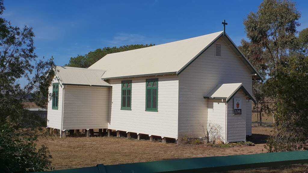 COUNTRY CHURCH: The rural congregation of St Paul's Anglican Church in Castle Rock, west of Muswellbrook. Photo: Paul Ingles