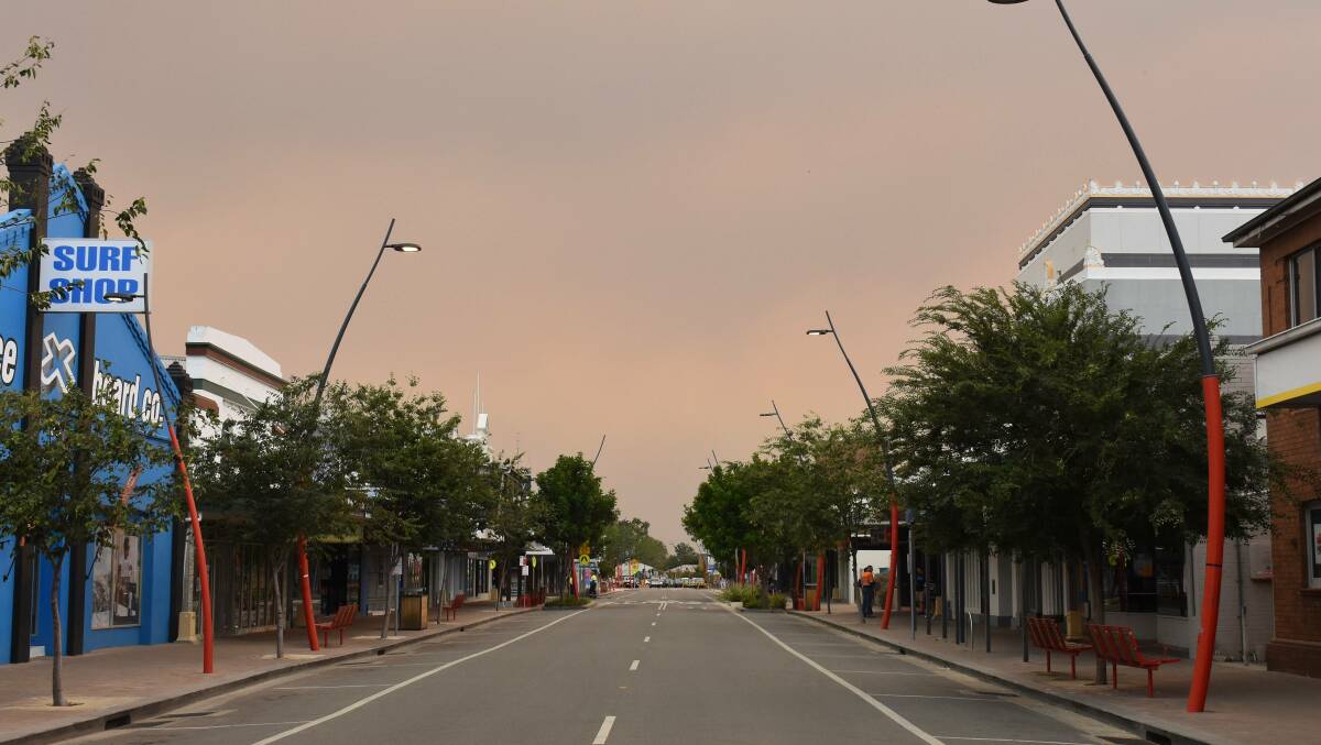 John Street in December 2019 as hazardous bushfire smoke shut down Christmas celebrations.