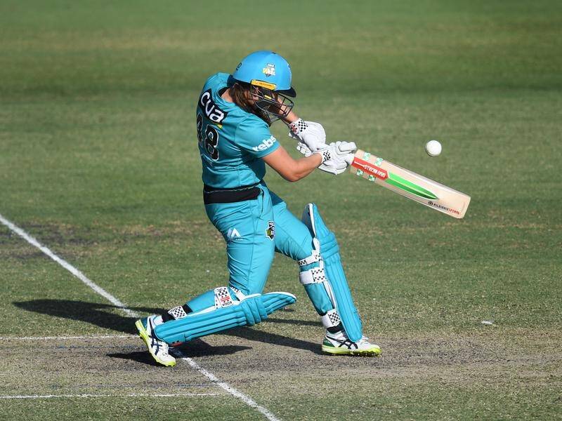 Amelia Kerr's whirlwind innings has put Brisbane Heat's WBBL title defence back on the rails