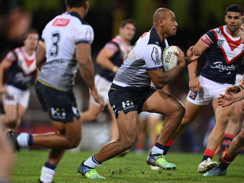 Felise Kaufusi (c) has avoided suspension for his elbow on Sydney Roosters half Sam Walker (r).